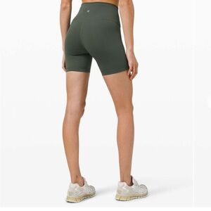 Lululemon Wunder Train High-Rise Short 6"